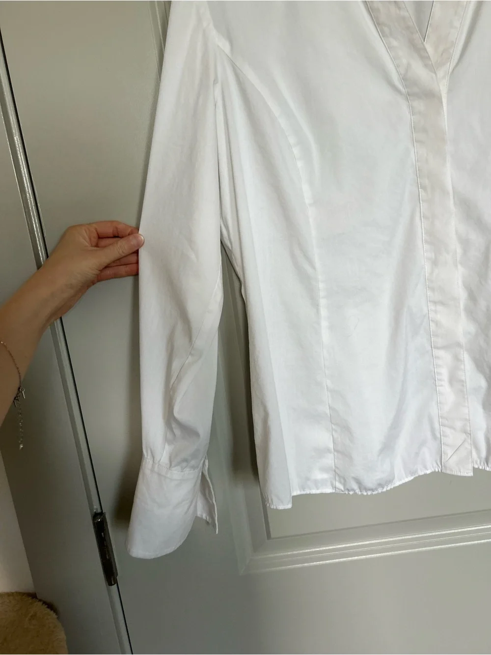 Lafayette 148 New York White V-Neck Collared Button-Front Blouse - Picture 4 of 15